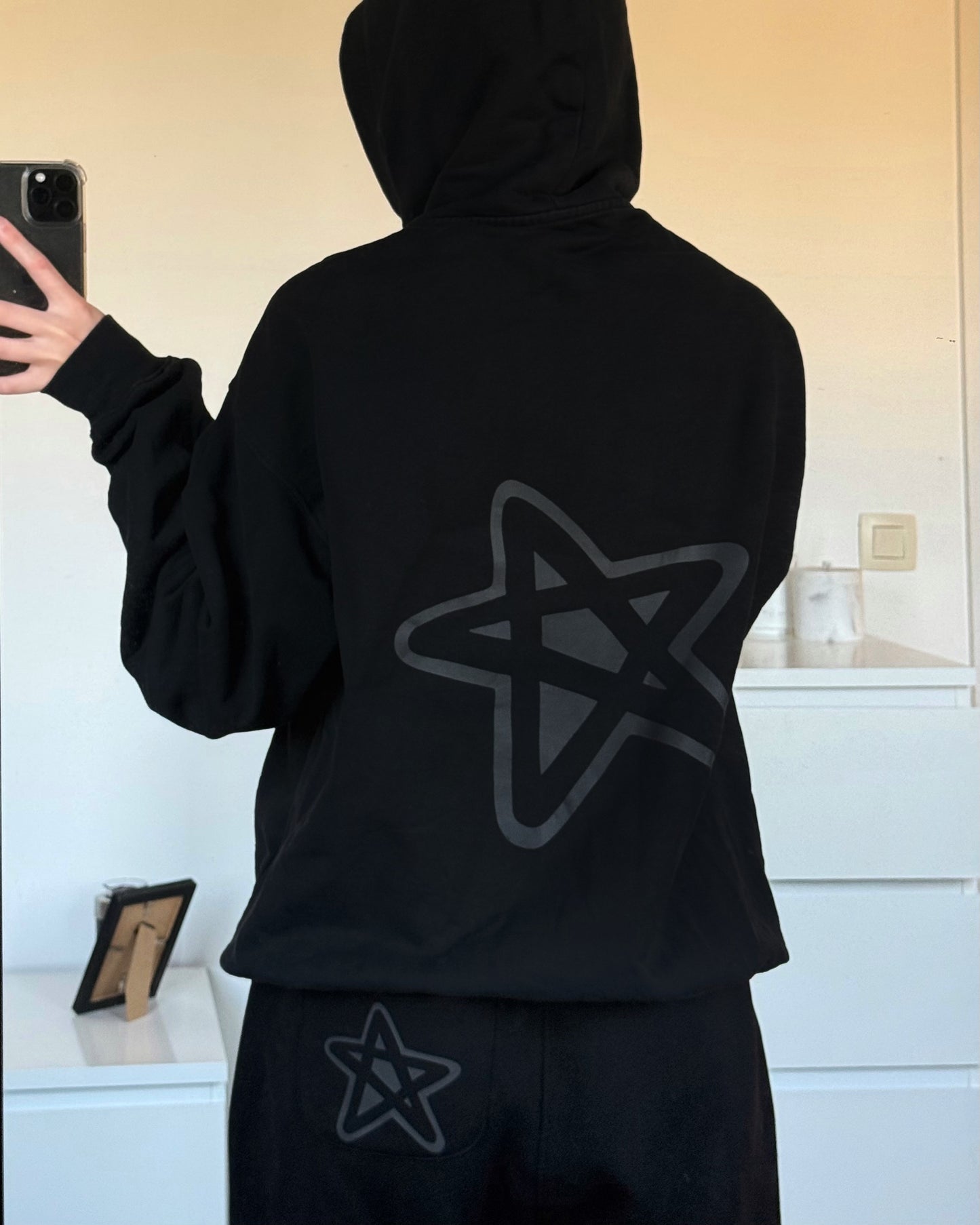 STAR HOODIE BLACK